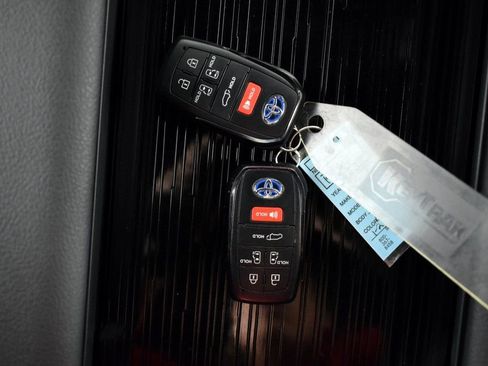 Used 2025 Toyota Sienna XSE w/ XSE Plus Package image 44