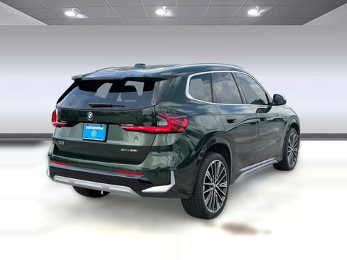 Used 2024 BMW X1 xDrive28i w/ Technology Package AWD/4WD image 9