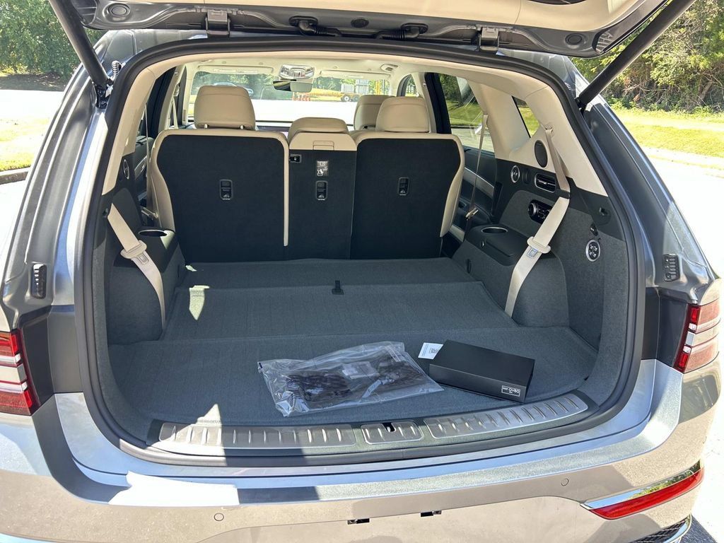 New 2027 Genesis GV80 2.5T Prestige AWD/4WD image 13