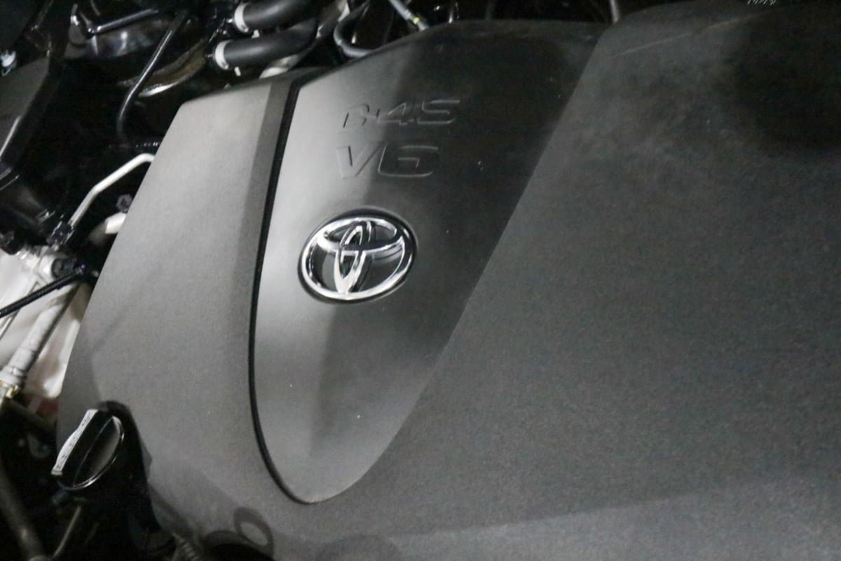 Used 2022 Toyota Highlander LE FWD image 8