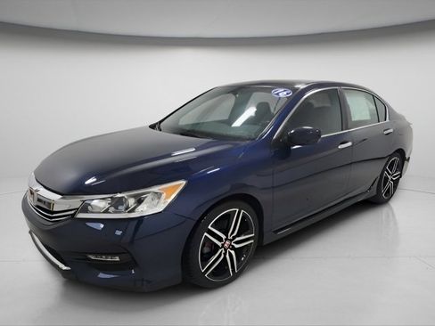 Used 2016 Honda Accord Sport image 3