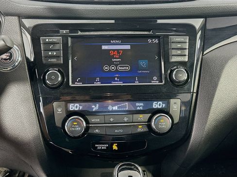 Used 2019 Nissan Rogue Sport SV w/ All-Weather Package AWD/4WD image 14