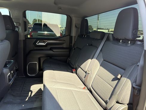 Used 2023 GMC Sierra 1500 Elevation AWD/4WD image 7