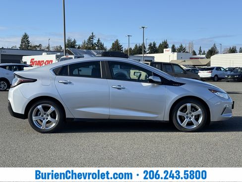 Used 2017 Chevrolet Volt LT image 6