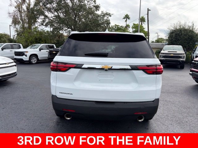 Used 2023 Chevrolet Traverse LS FWD image 5