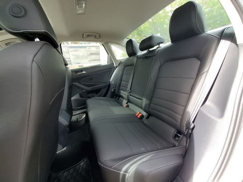 Used 2024 Volkswagen Jetta SE FWD image 27