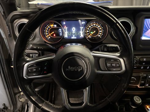 Used 2020 Jeep Wrangler Unlimited Sahara image 19