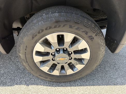 Certified 2021 Chevrolet Silverado 2500 LT w/ All Star Edition AWD/4WD image 20