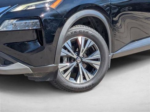 Used 2021 Nissan Rogue SV image 23