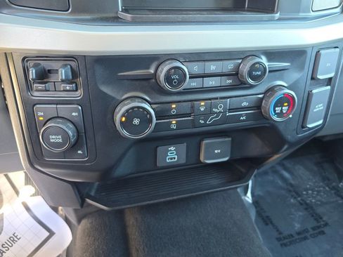 Used 2024 Ford F250 XLT image 27