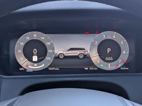 Used 2024 Land Rover Range Rover Velar Dynamic SE image 16