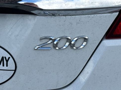 Used 2013 Chrysler 200 Limited image 13