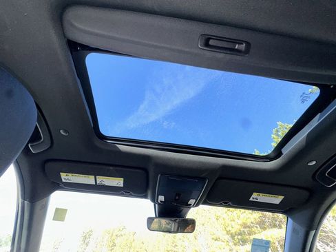 Used 2025 Honda CR-V Sport-L image 16