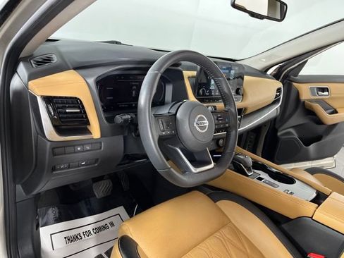 Used 2021 Nissan Rogue Platinum FWD image 21