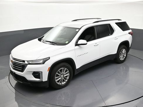 Certified 2023 Chevrolet Traverse LT AWD/4WD image 16