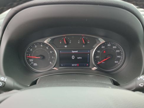 Used 2023 GMC Terrain SLT AWD/4WD image 10