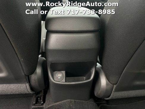 Used 2023 Hyundai Kona SE image 16