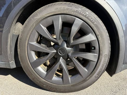 Used 2024 Tesla Model X AWD/4WD image 10