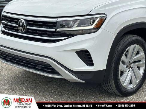 Certified 2023 Volkswagen Atlas Cross Sport SE w/ Panoramic Sunroof Package AWD/4WD image 7