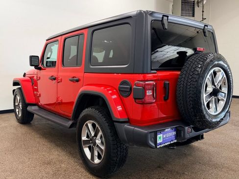 Used 2021 Jeep Wrangler Unlimited Sahara w/ Uconnect 4C Nav & Sound Group AWD/4WD image 3