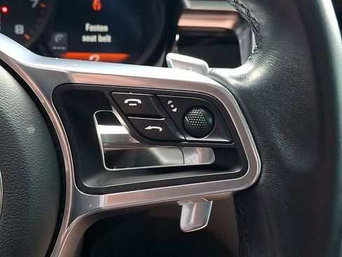 Certified 2021 Porsche Macan AWD/4WD image 25