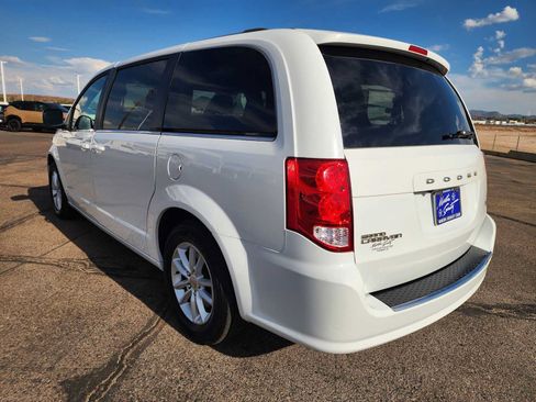 Used 2020 Dodge Grand Caravan SXT FWD image 6