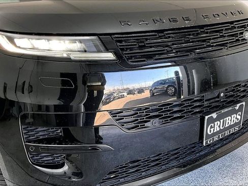 Used 2024 Land Rover Range Rover Sport Dynamic SE image 38