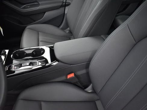 New 2025 Audi A6 e-tron Premium AWD/4WD image 9