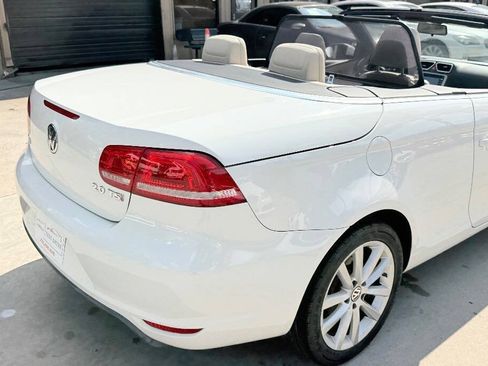 Used 2012 Volkswagen Eos Komfort FWD image 24