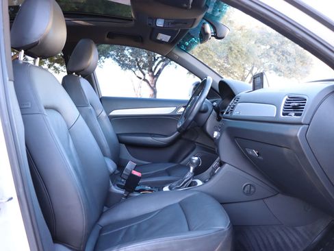 Used 2018 Audi Q3 2.0T Premium image 27