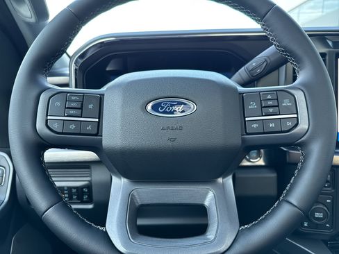 New 2026 Ford F250 Lariat w/ Black Appearance Package AWD/4WD image 19