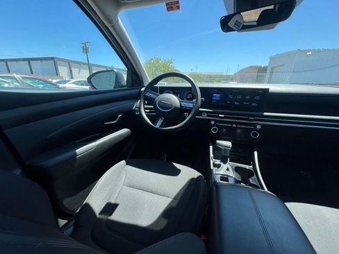 Used 2025 Hyundai Tucson SEL FWD image 35
