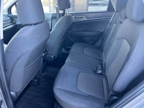 Used 2023 Kia Sportage LX image 12