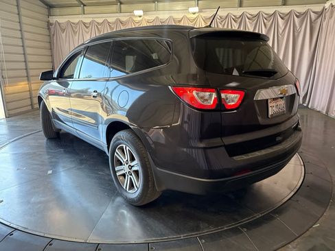 Used 2015 Chevrolet Traverse LT FWD image 6