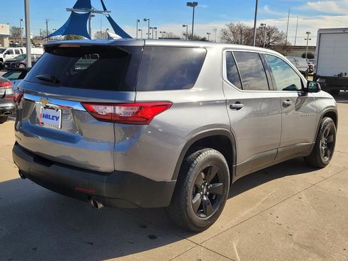 Used 2020 Chevrolet Traverse LS image 4