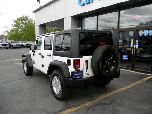 Used 2017 Jeep Wrangler Unlimited Sport w/ Quick Order Package 24S image 8