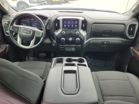Used 2021 GMC Sierra 1500 SLE w/ X31 Off-Road Package AWD/4WD image 11