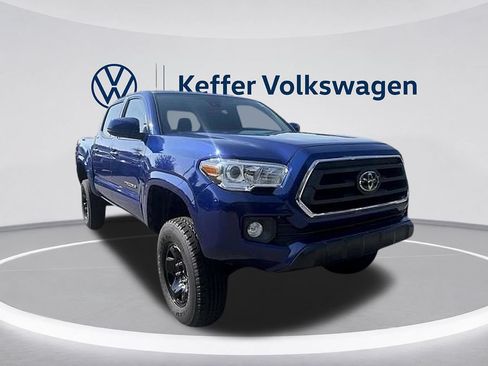 Used 2022 Toyota Tacoma SR5 RWD image 7