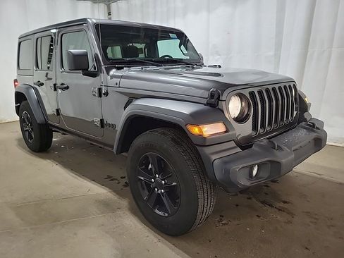 Used 2021 Jeep Wrangler Unlimited Sport AWD/4WD image 3