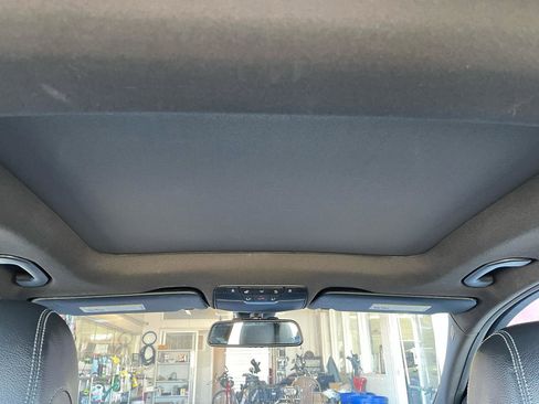 Used 2015 Mercedes-Benz C 300 4MATIC Sedan image 11