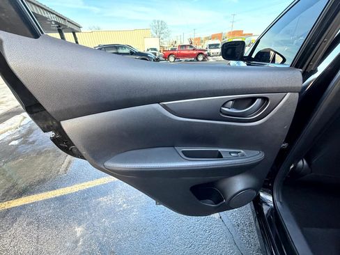 Used 2017 Nissan Rogue Sport S w/ S Appearance Package image 14