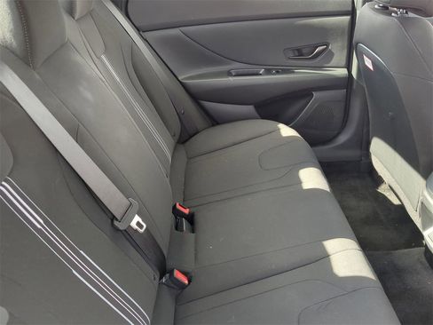 New 2025 Hyundai Elantra Sport image 12