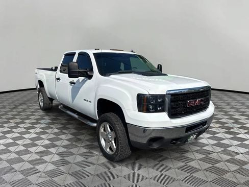 Used 2013 GMC Sierra 2500 W/T AWD/4WD image 1