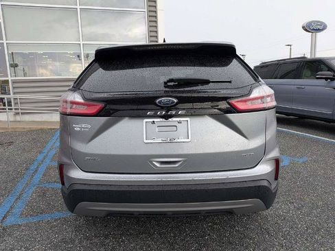 Certified 2024 Ford Edge SEL AWD/4WD image 4