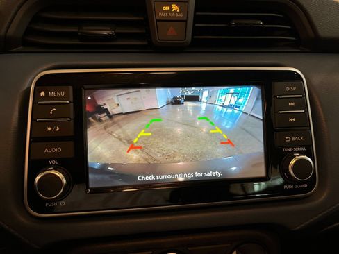 Used 2025 Nissan Versa SV FWD image 23