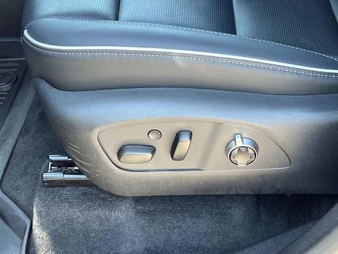 Used 2026 Buick Enclave Avenir w/ Super Cruise Package AWD/4WD image 78
