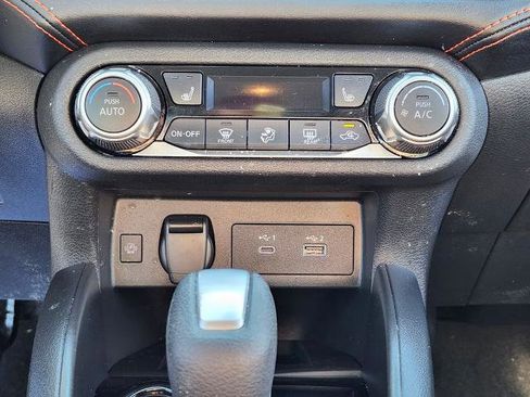 Certified 2025 Nissan Versa SR w/ Trunk Package image 24