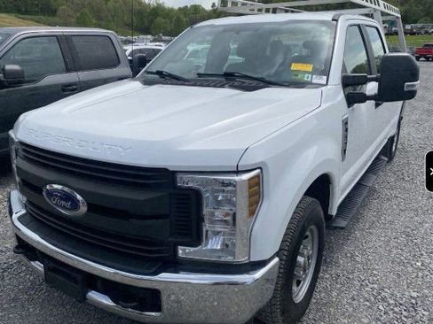 Used 2018 Ford F250 XL w/ Power Equipment Group RWD image 1