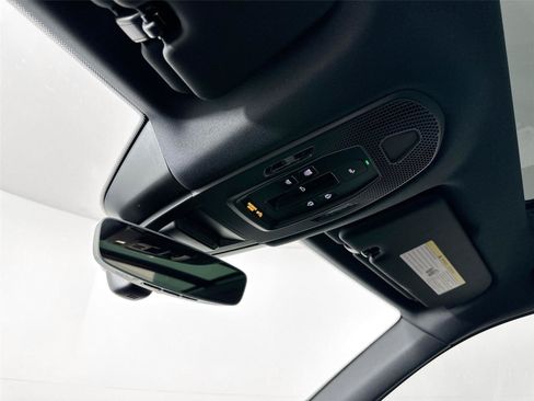 Certified 2026 Porsche Cayenne Coupe AWD/4WD image 25