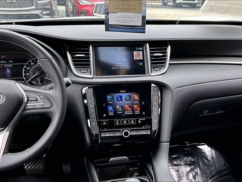 Used 2022 INFINITI QX50 Luxe w/ Appearance Package FWD image 8